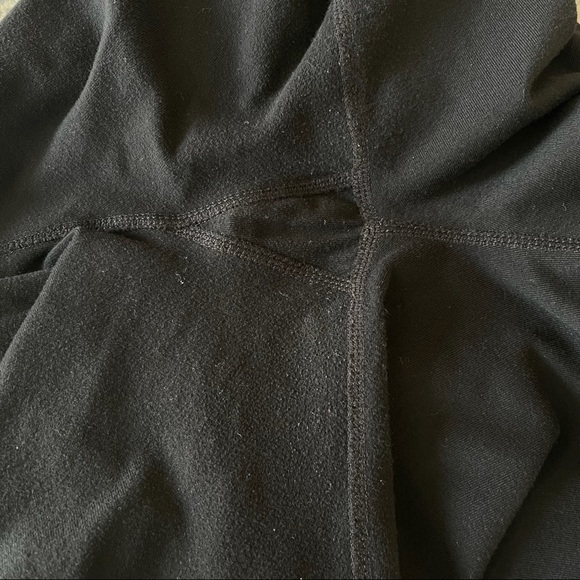 Athleta Chaturanga Knicker Capri Leggings Women’s Size S Gray Athletic Gym - Picture 11 of 11